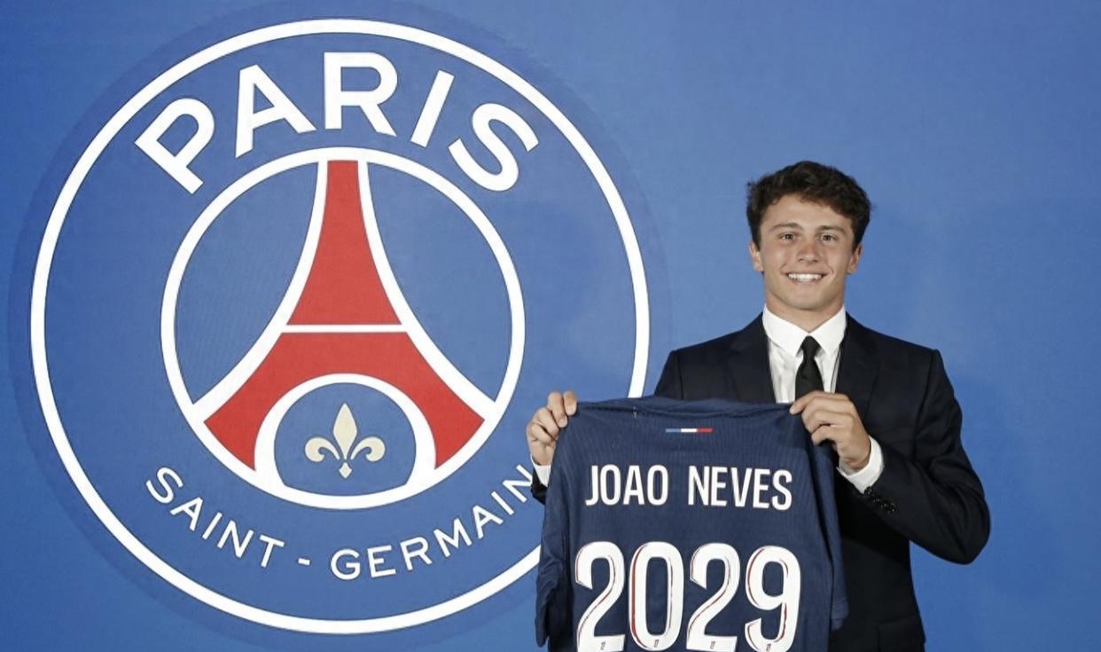 冲刺阶段体能课后,阿森纳主帅复盘备战法甲,目标明确,年轻球员得到机会的简单介绍 冲刺阶段体能课后,阿森纳主帅复盘备战法甲,目标明确,年轻球员得到机会的简单介绍