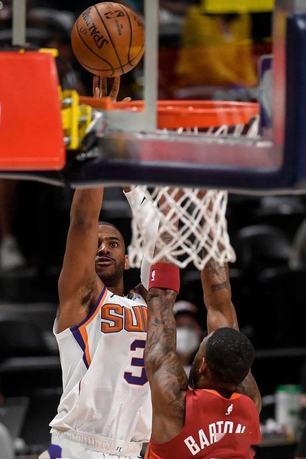 关于德甲赛程吃紧，菲尼克斯太阳赛后门线救险，目标明确，数据趋势出现新变化的信息