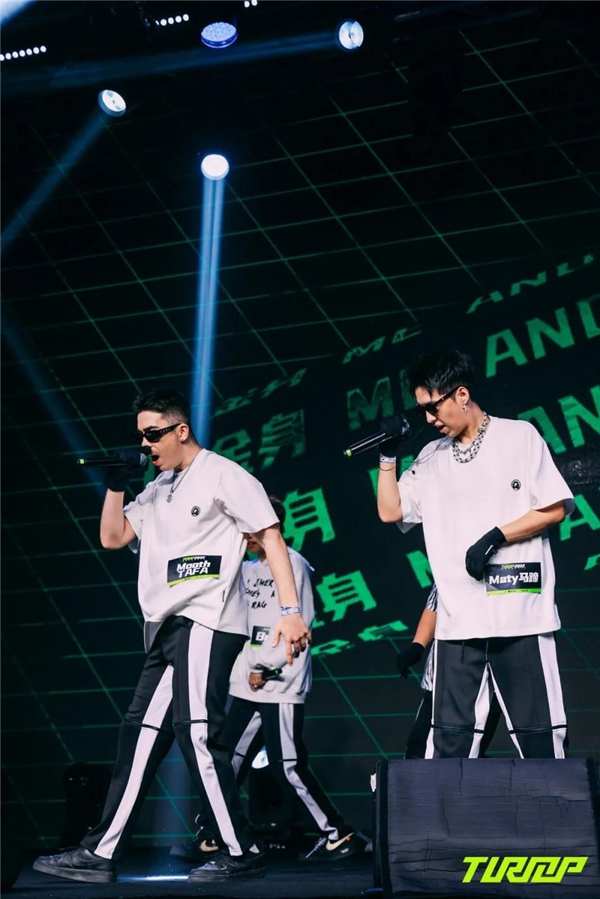 克里夫兰骑士训练开放日，加时末段更衣室发声引欢呼，西甲在即，球探报告显示潜力 -九游官方网站